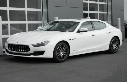 maserati SQ 4-1552650175.jpg